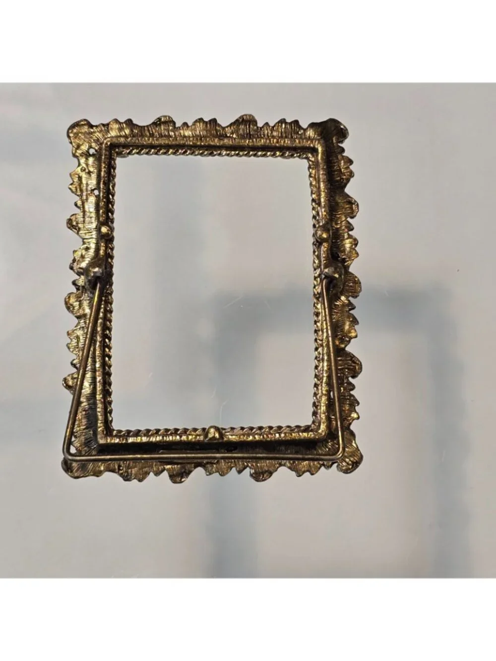 Vintage Mementos Mini Picture Frame Ornate 4